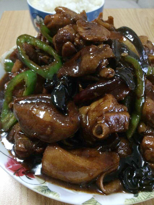 黄焖鸡