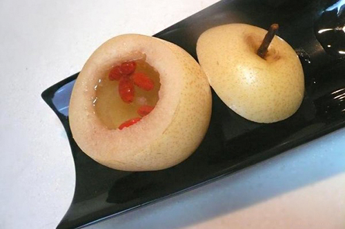 冰糖雪梨早秋润肺的最佳选择