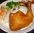 五香鸡腿盖浇饭+米饭+时蔬