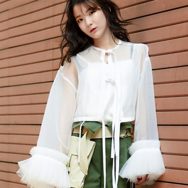 PLAY LOUNGE  VINCI ZHANG原创女装夏季D袖口饰网纱上装